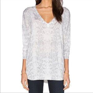 Joie Chyanne Snake Print Sweater Vapor Grey Lightweight Knit Womens Top Size XS